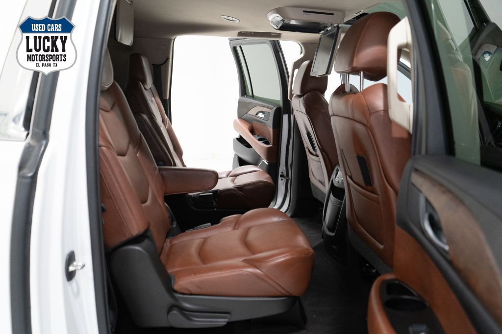 2019 Cadillac Escalade Image 16