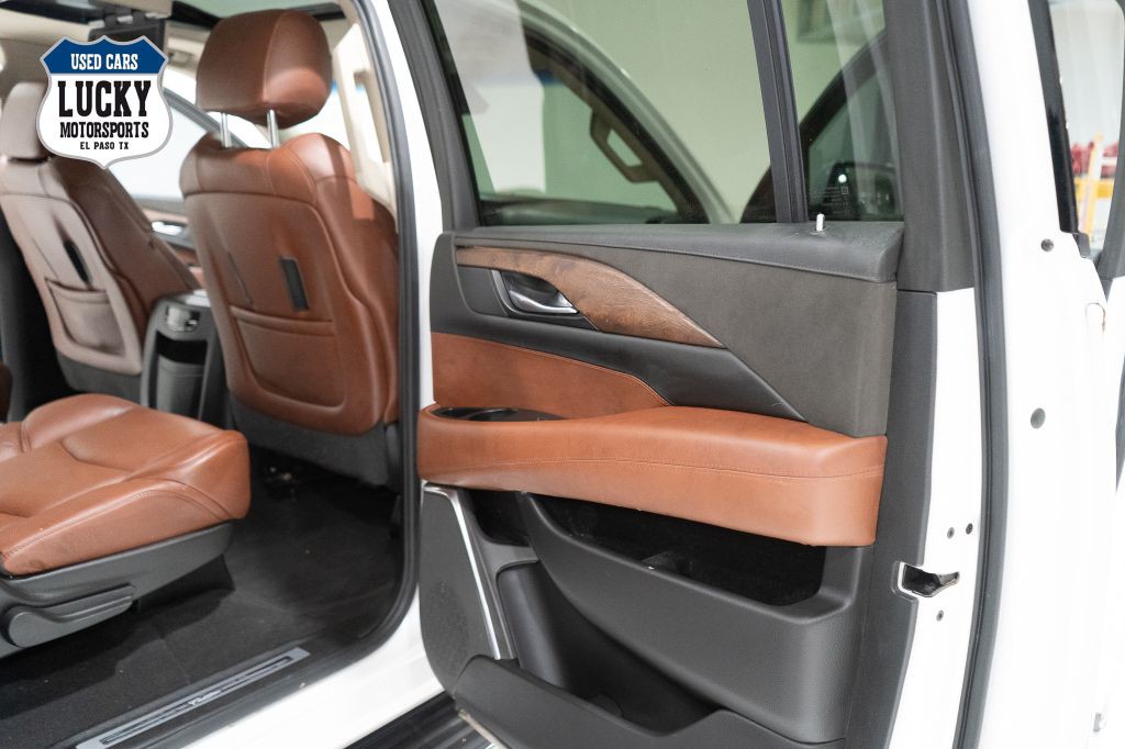 2019 Cadillac Escalade Image 17