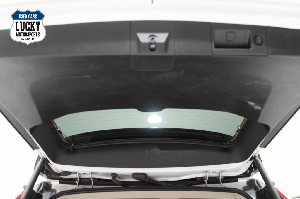 2019 Cadillac Escalade Image 18