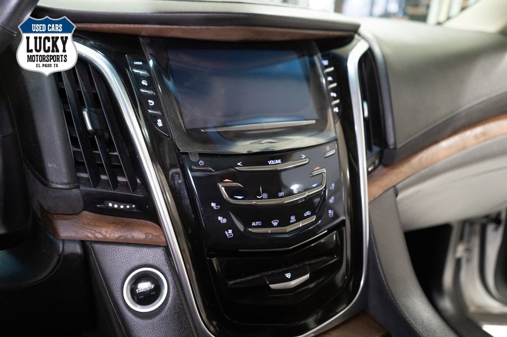 2019 Cadillac Escalade Image 28