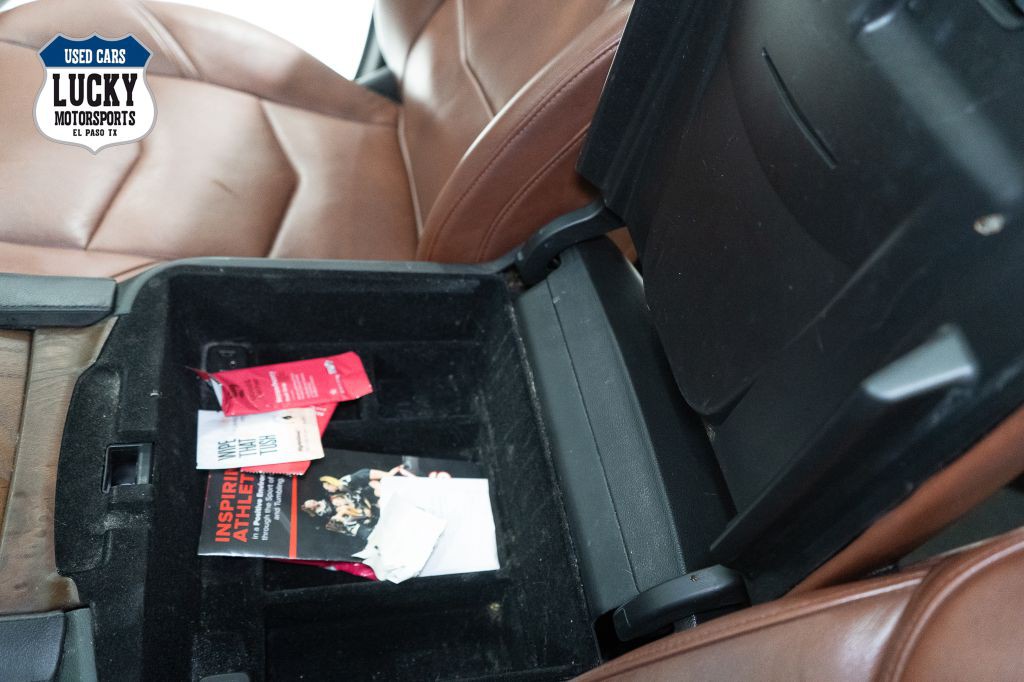 2019 Cadillac Escalade Image 30