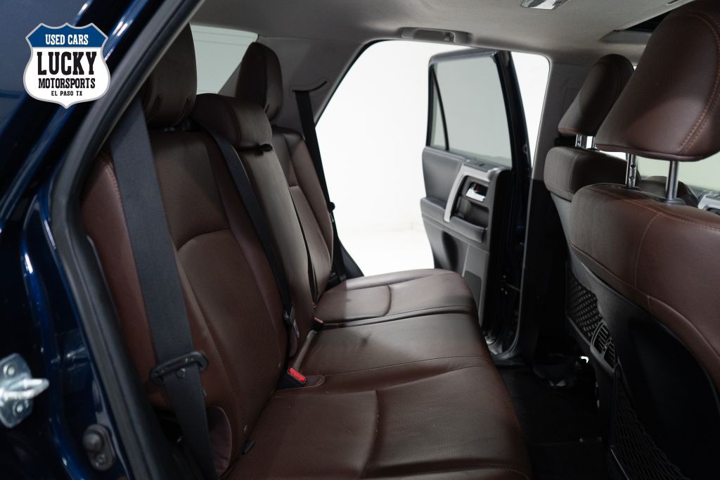 2019 Toyota 4Runner Image 16