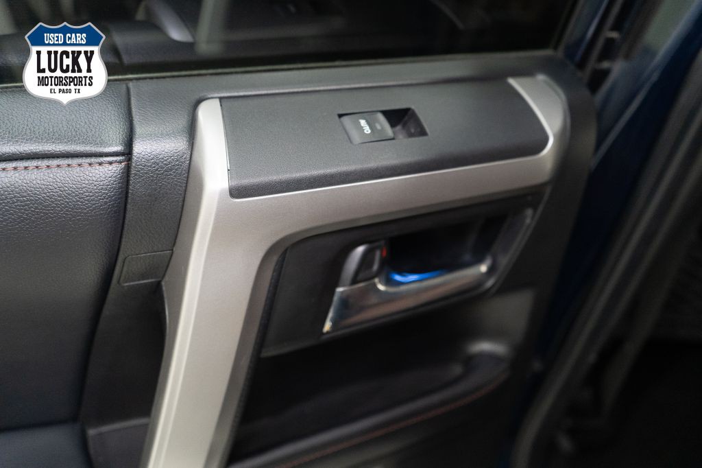 2019 Toyota 4Runner Image 21