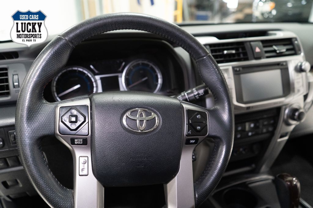 2019 Toyota 4Runner Image 30