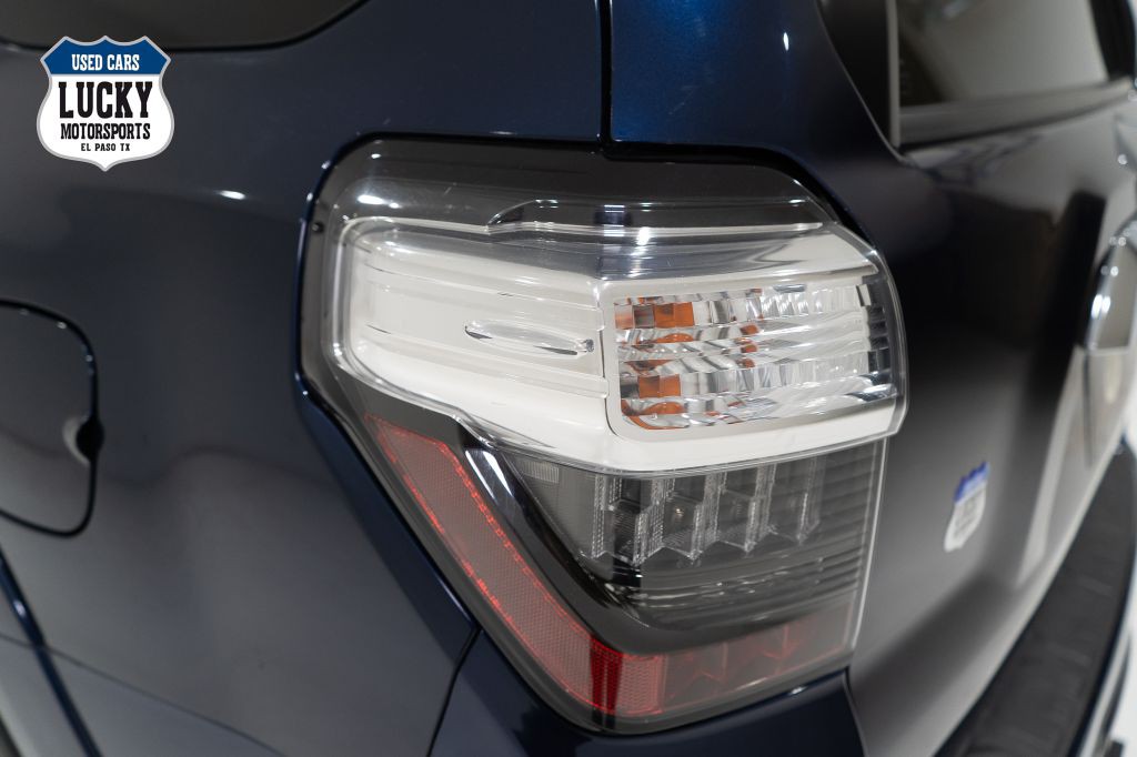 2019 Toyota 4Runner Image 37