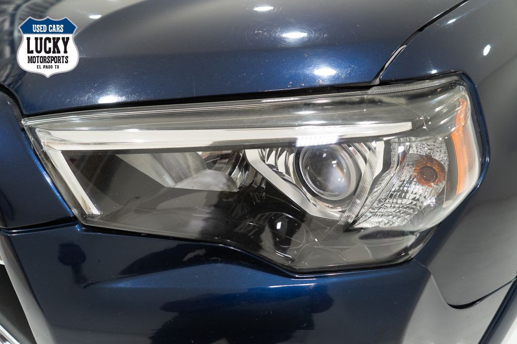 2019 Toyota 4Runner Image 43