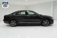 Image for 2017 Volkswagen Passat R-line ID: 7328095