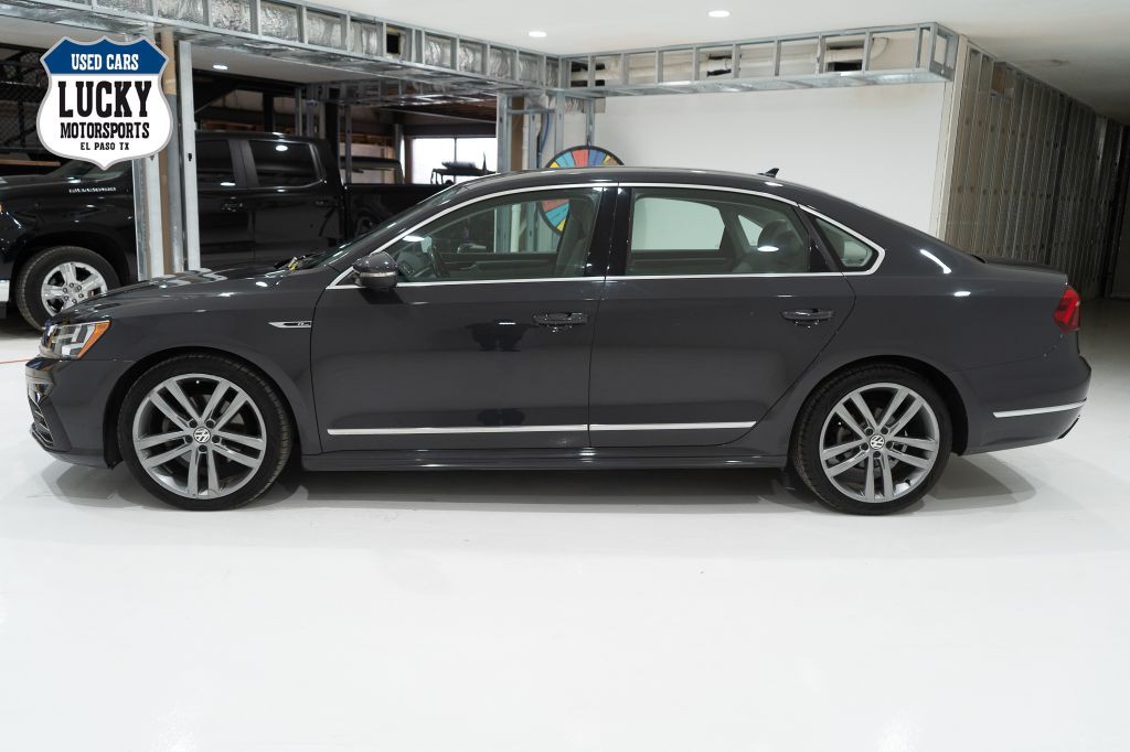 2017 Volkswagen Passat Image 5