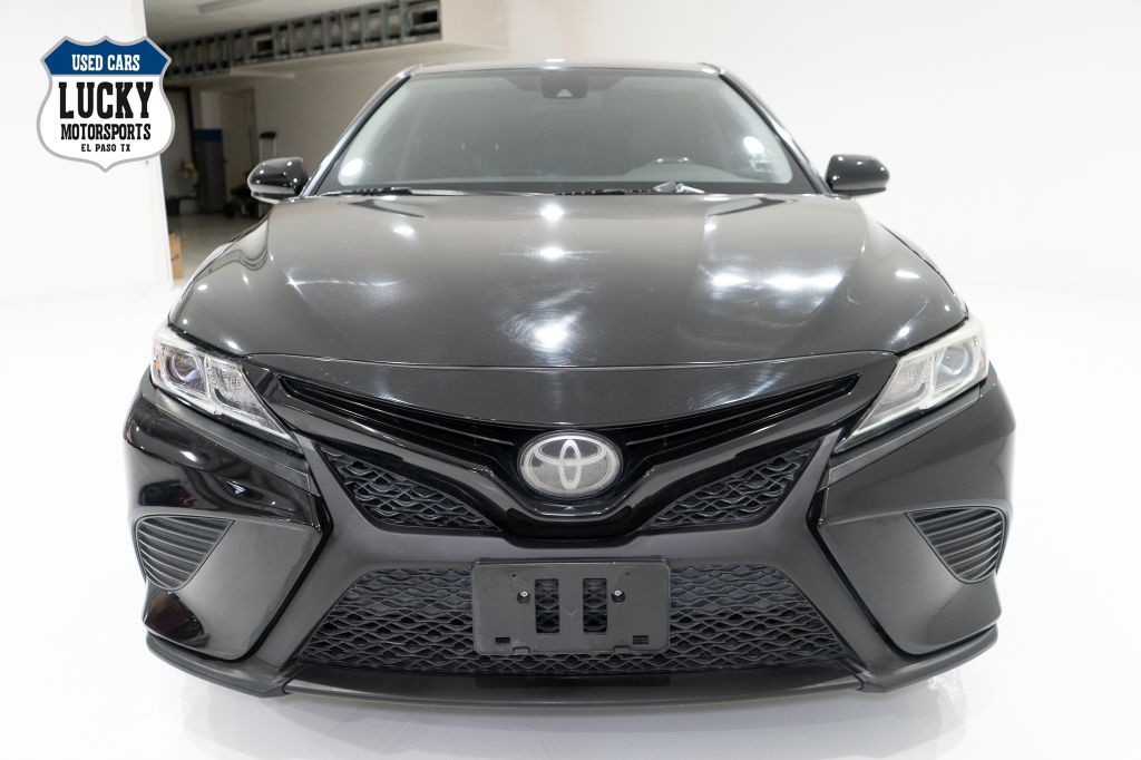 2019 Toyota Camry Image 3