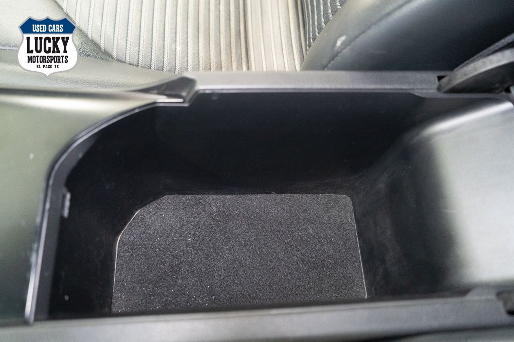 2019 Toyota Camry Image 29