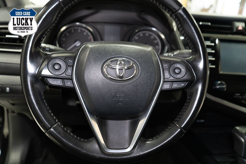 2019 Toyota Camry Image 31