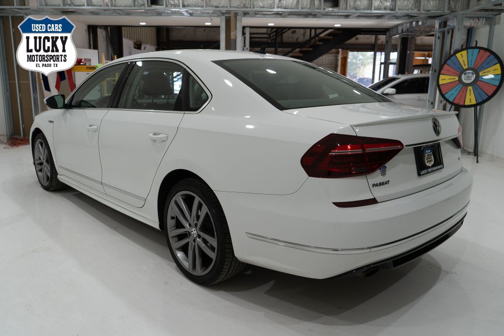 2017 Volkswagen Passat Image 6