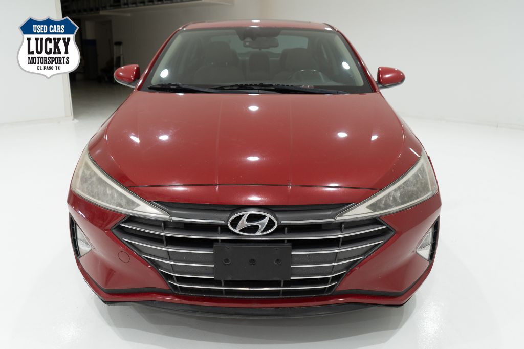 2020 Hyundai Elantra Image 3