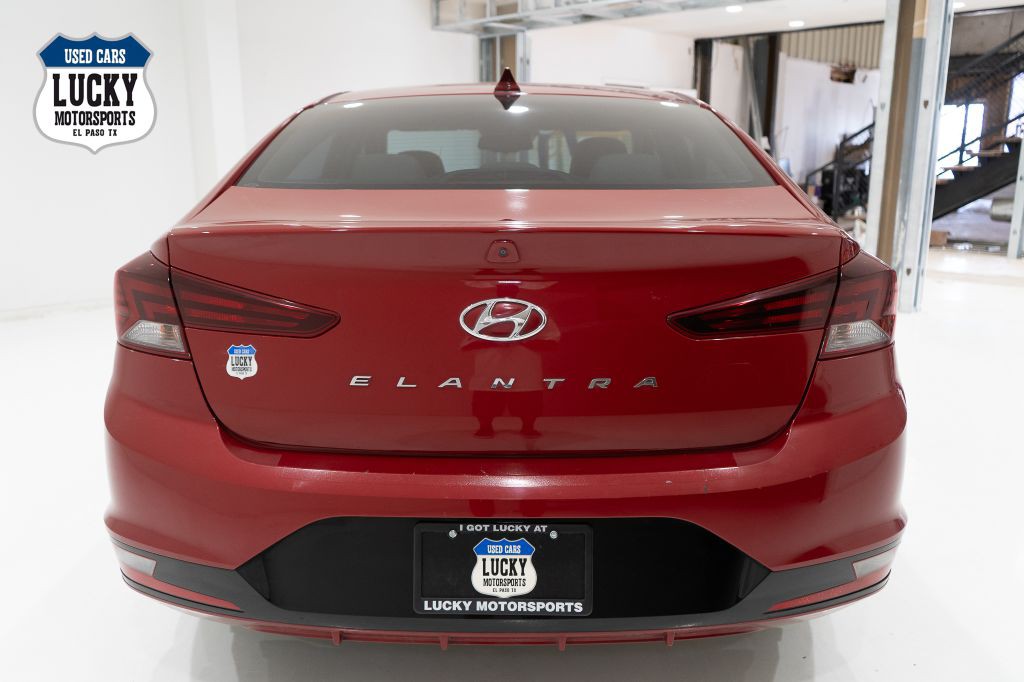 2020 Hyundai Elantra Image 7