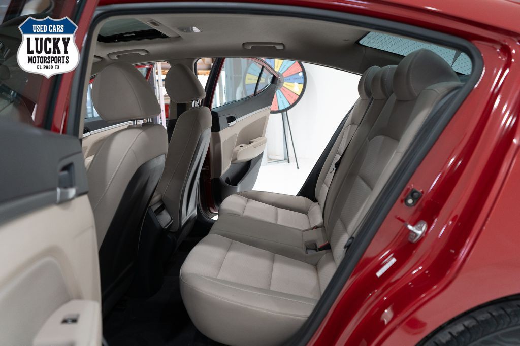2020 Hyundai Elantra Image 20