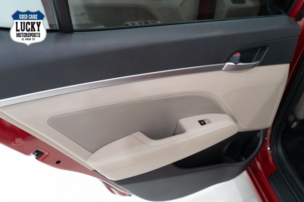 2020 Hyundai Elantra Image 22