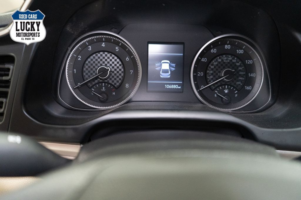 2020 Hyundai Elantra Image 28