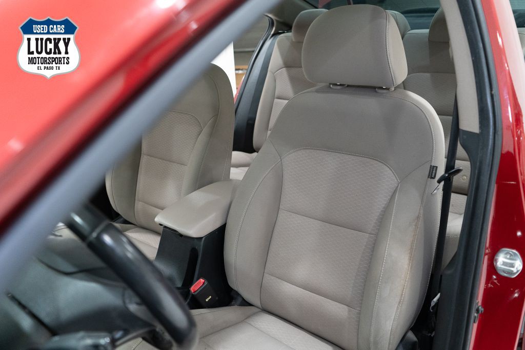 2020 Hyundai Elantra Image 34
