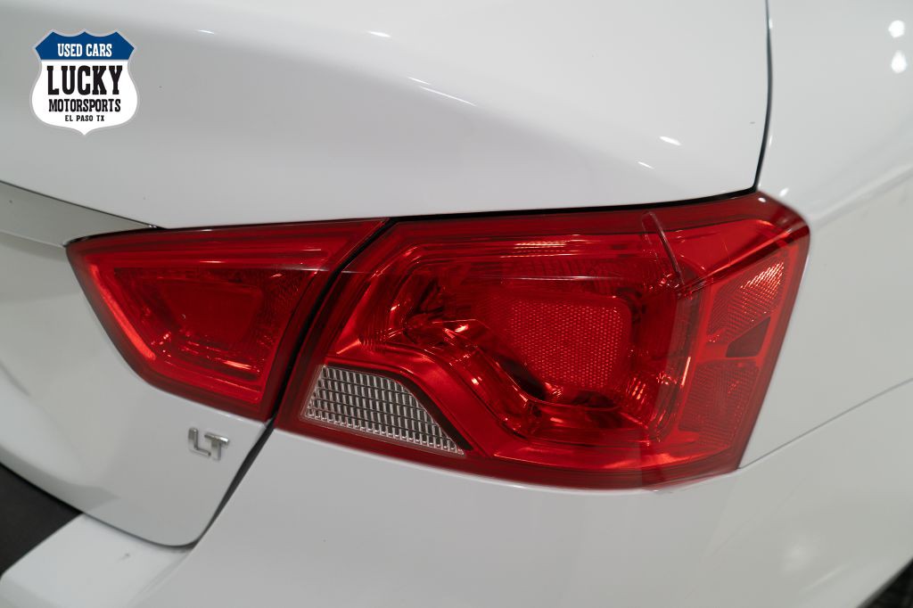 2017 Chevrolet Impala Image 9