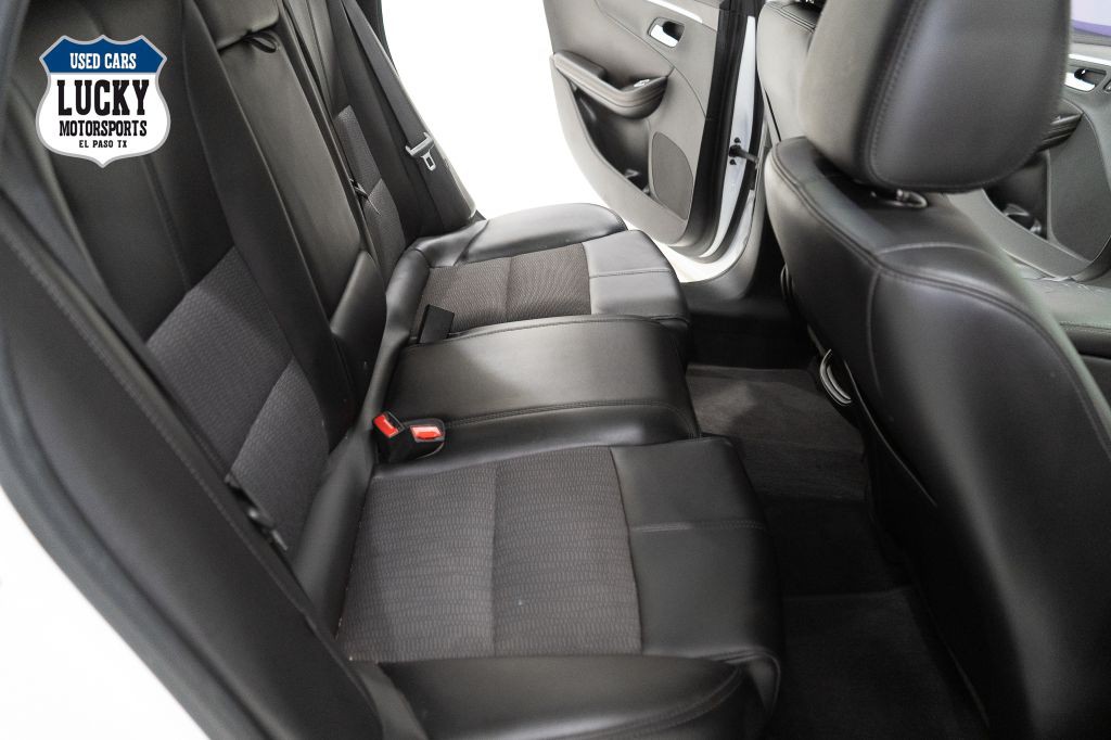 2017 Chevrolet Impala Image 13