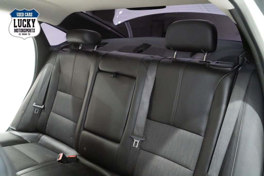 2017 Chevrolet Impala Image 26