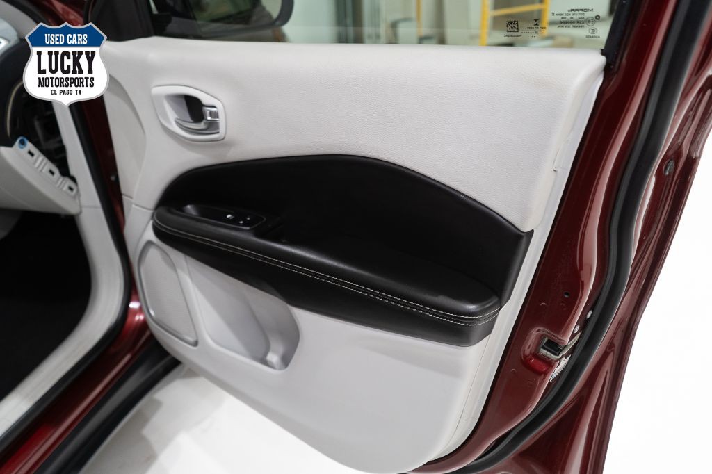 2021 Jeep Compass Image 14