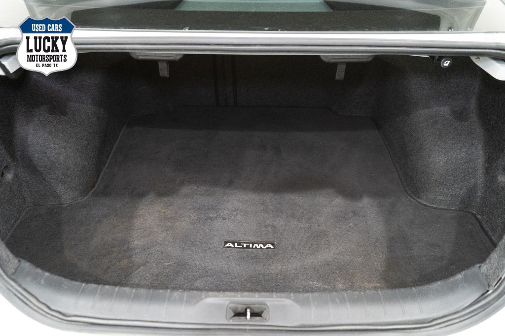 2022 Nissan Altima Image 19