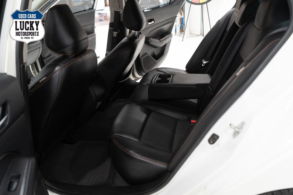 2022 Nissan Altima Image 21