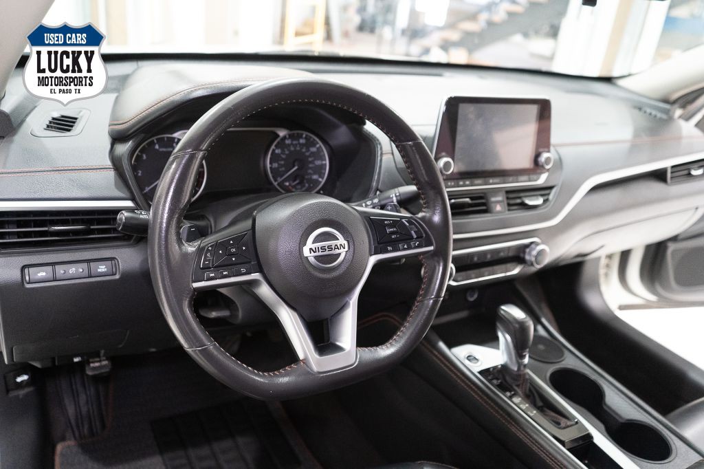 2022 Nissan Altima Image 28