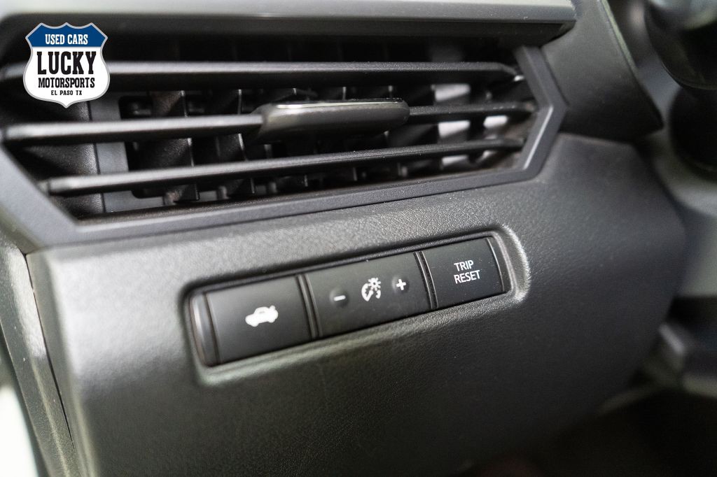 2022 Nissan Altima Image 30
