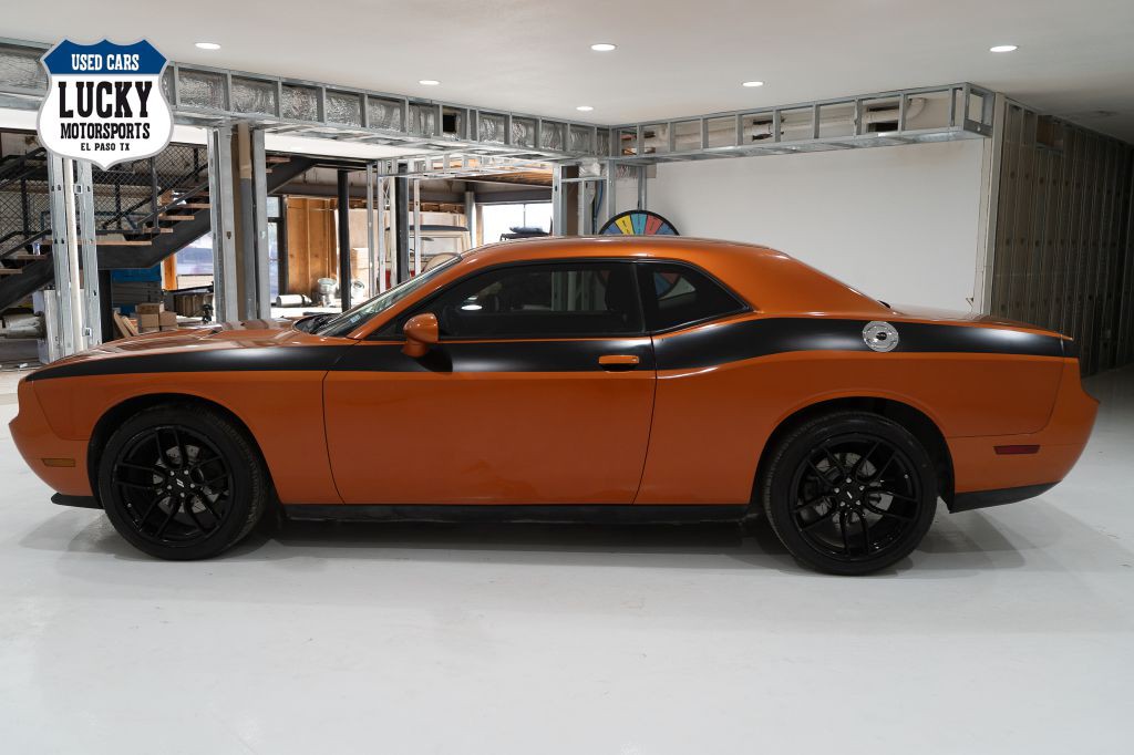 2011 Dodge Challenger Image 5