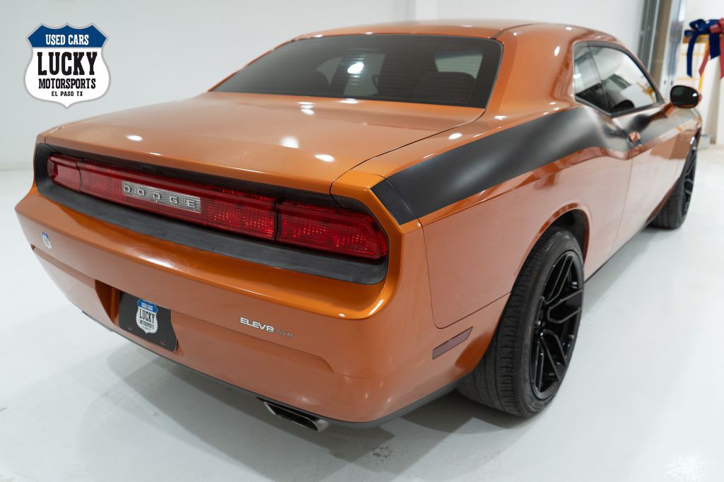 2011 Dodge Challenger Image 8