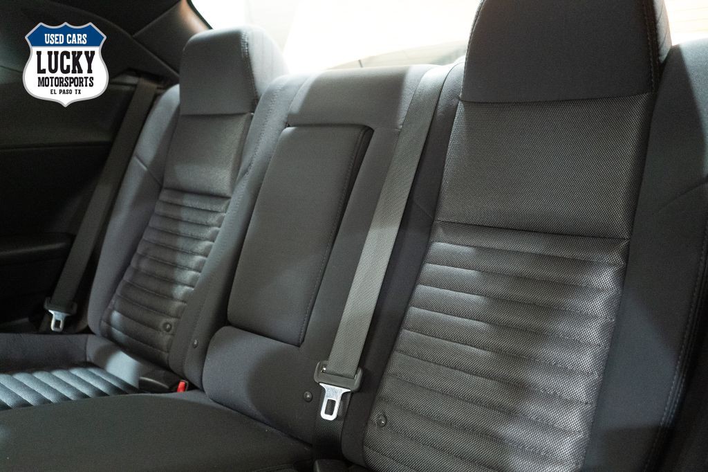 2011 Dodge Challenger Image 22