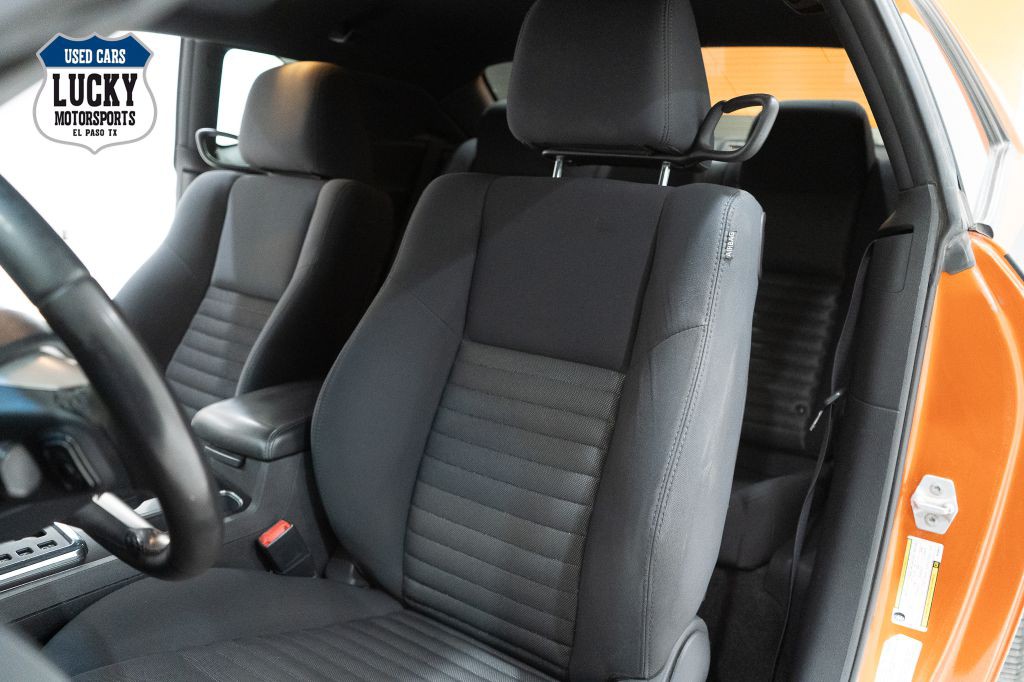 2011 Dodge Challenger Image 23