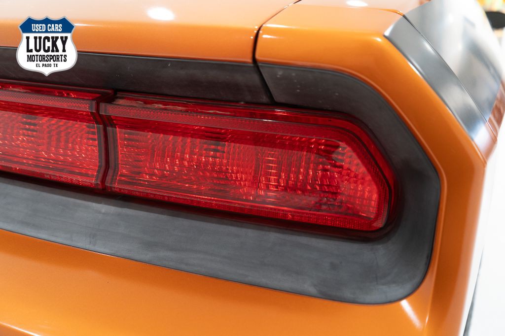 2011 Dodge Challenger Image 24