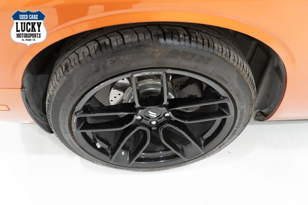 2011 Dodge Challenger Image 28