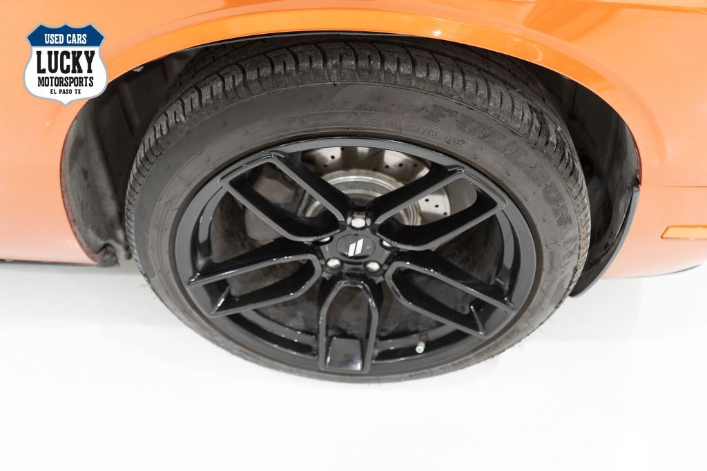 2011 Dodge Challenger Image 31