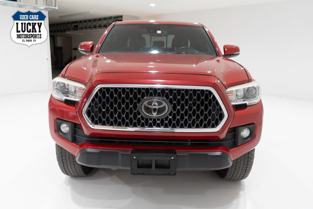 2018 Toyota Tacoma Image 3