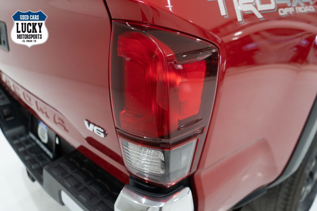 2018 Toyota Tacoma Image 9