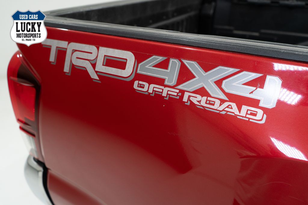 2018 Toyota Tacoma Image 10