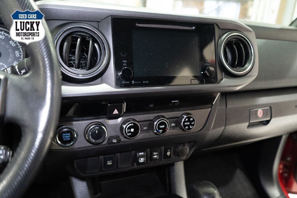 2018 Toyota Tacoma Image 23