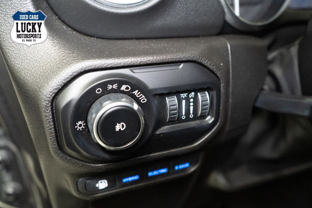 2021 Jeep Wrangler Unlimited Image 38