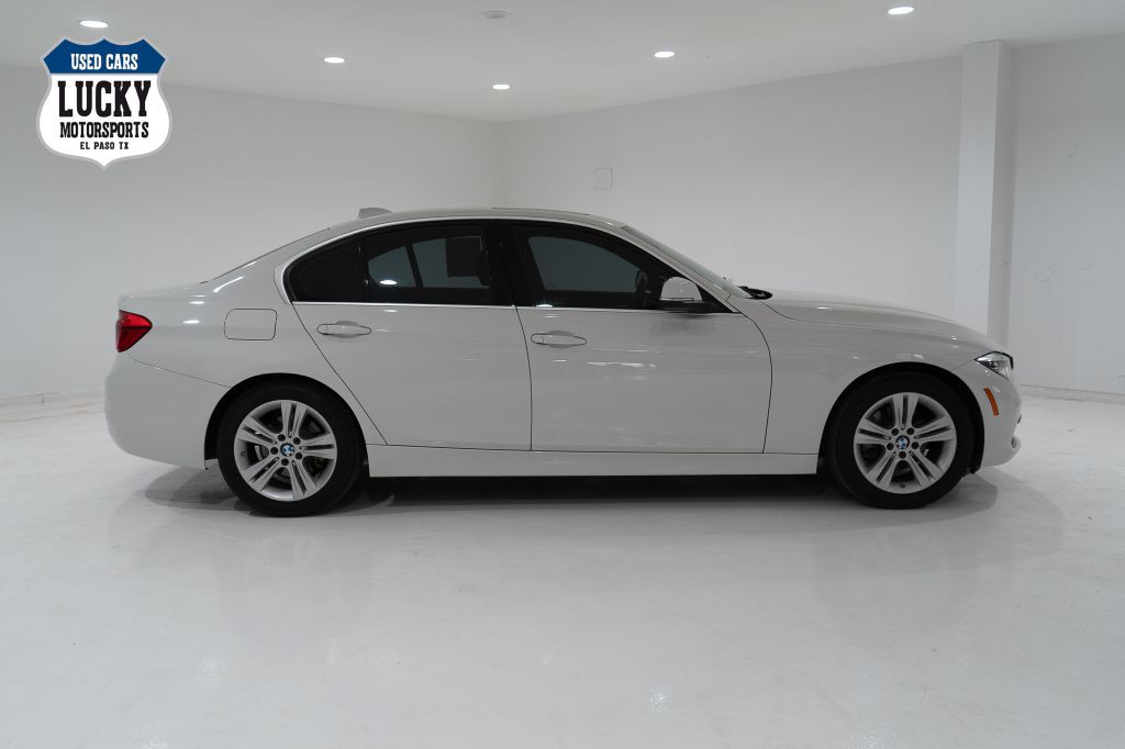 2017 BMW 3 Series Image 1