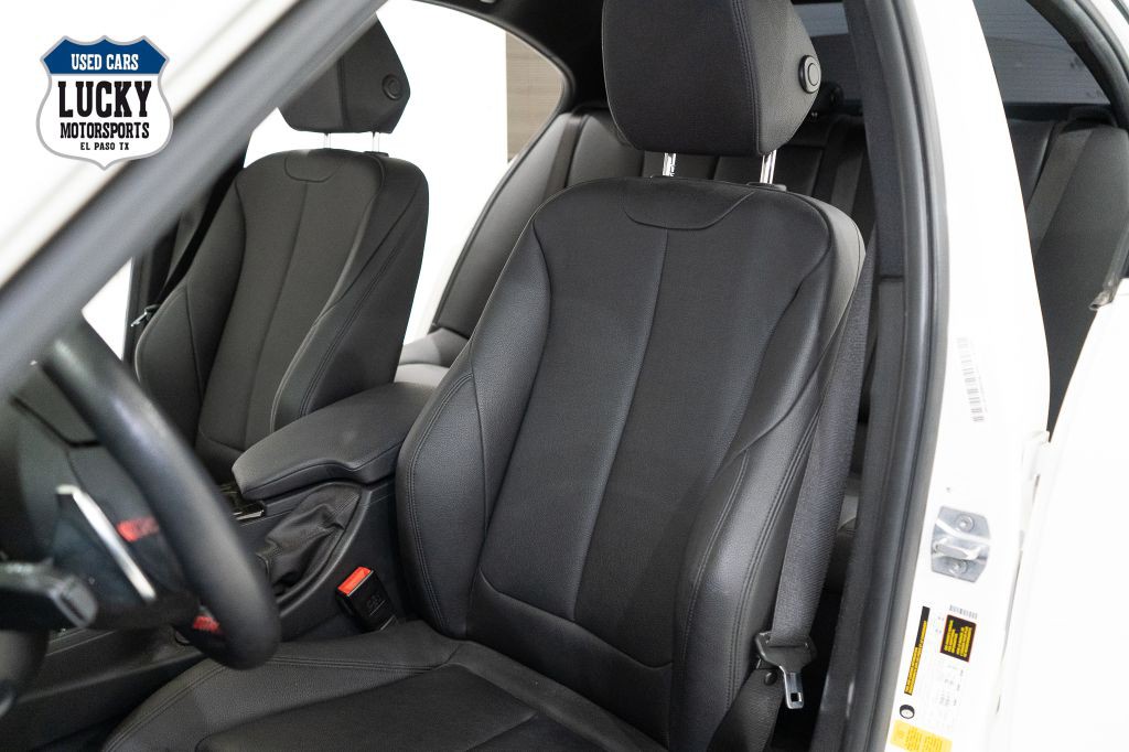 2017 BMW 3 Series Image 37