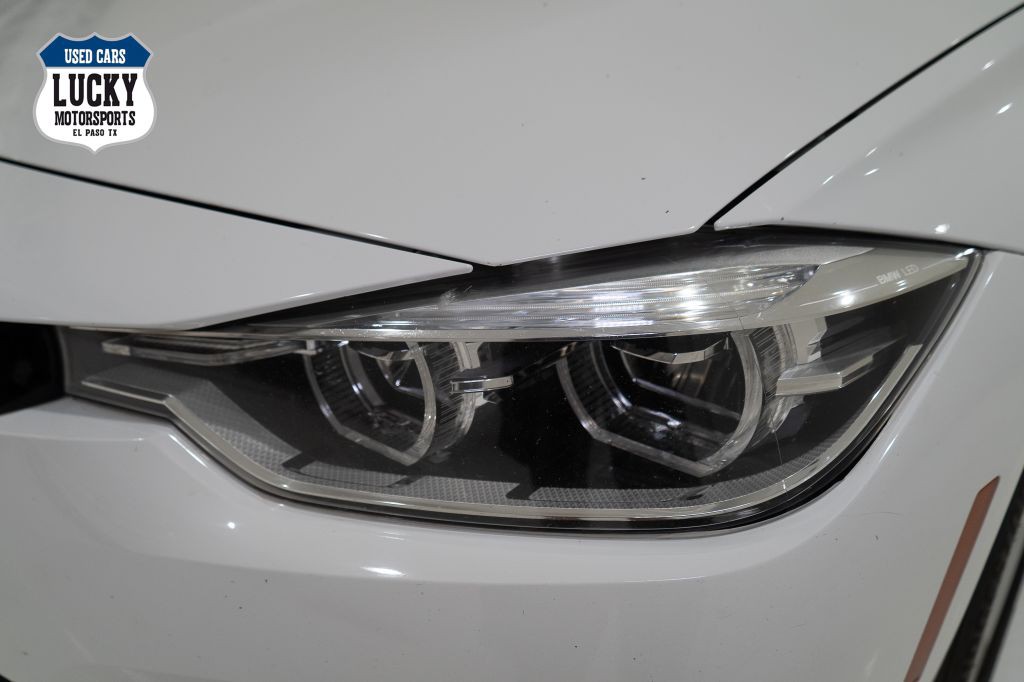 2017 BMW 3 Series Image 43
