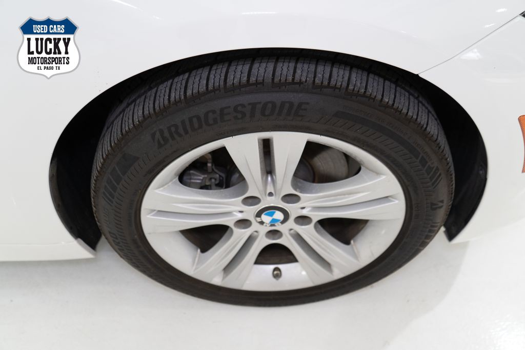 2017 BMW 3 Series Image 46