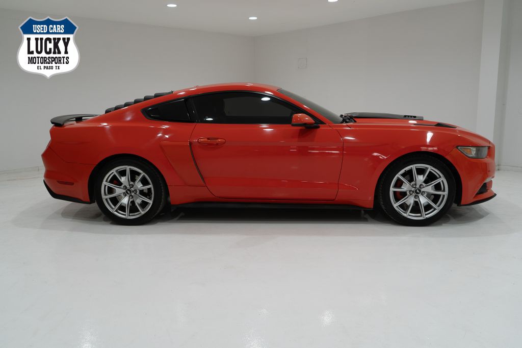 2015 Ford Mustang Image 1