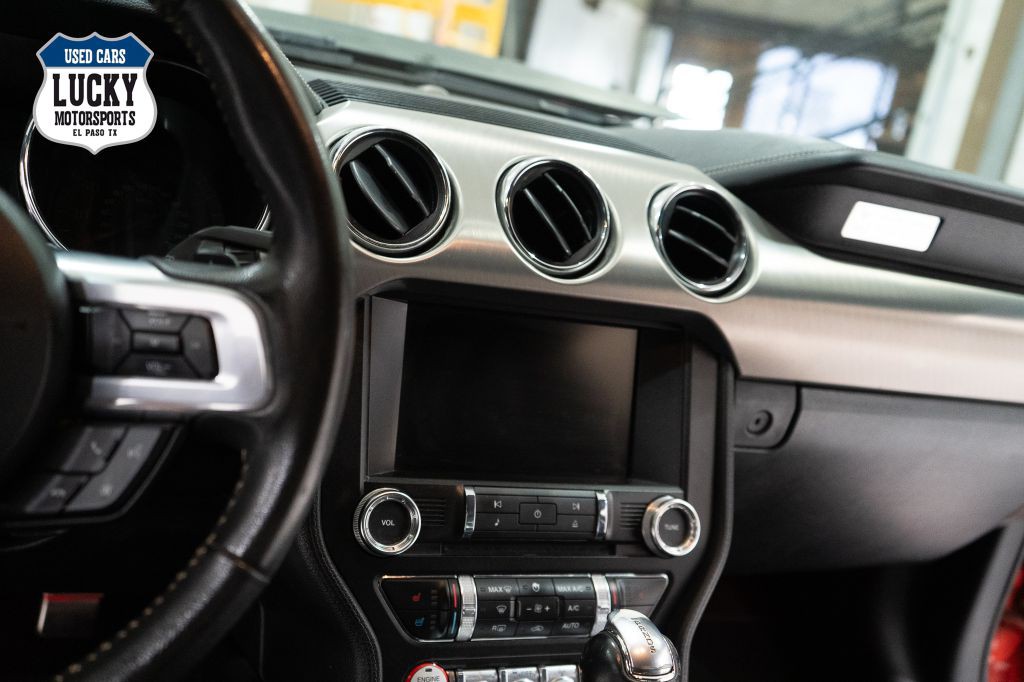 2015 Ford Mustang Image 19