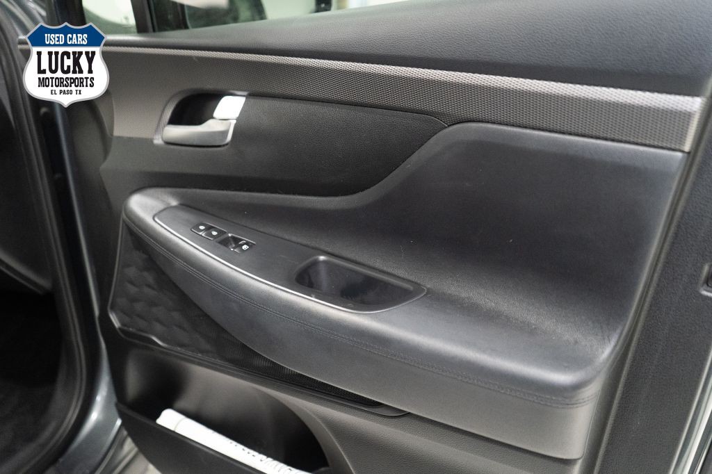 2019 Hyundai Santa Fe Image 11