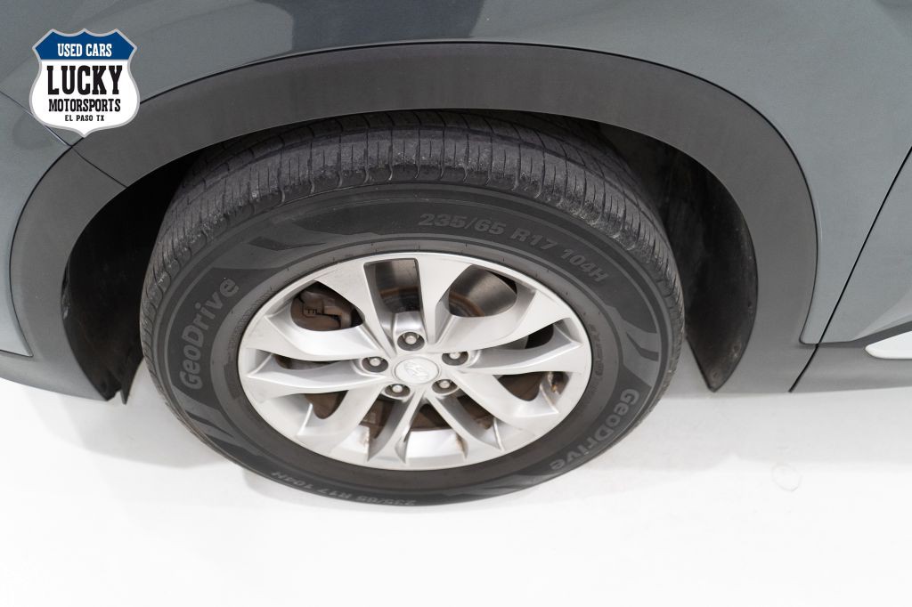 2019 Hyundai Santa Fe Image 32